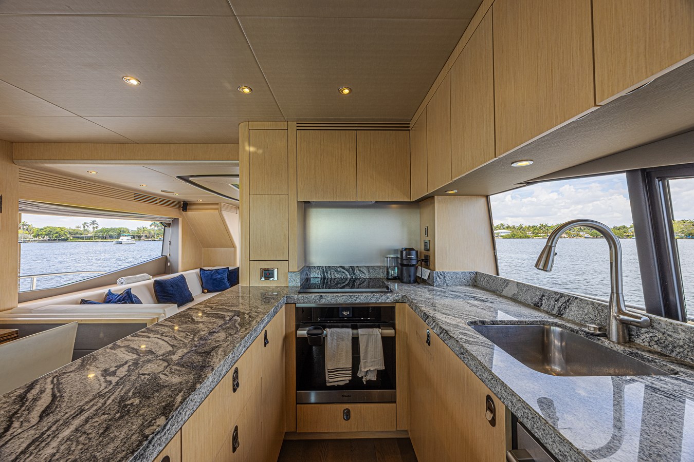 Sunseeker Motor Yacht Dirty Dawg For Sale