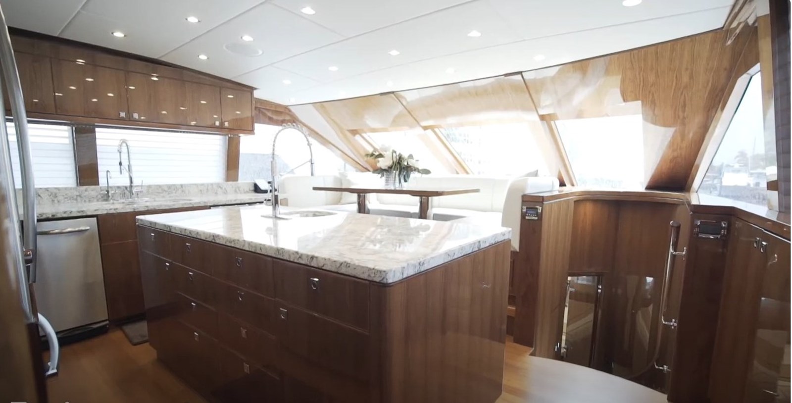 Hargrave Custom Yachts Motor Yacht LOLA T For Sale