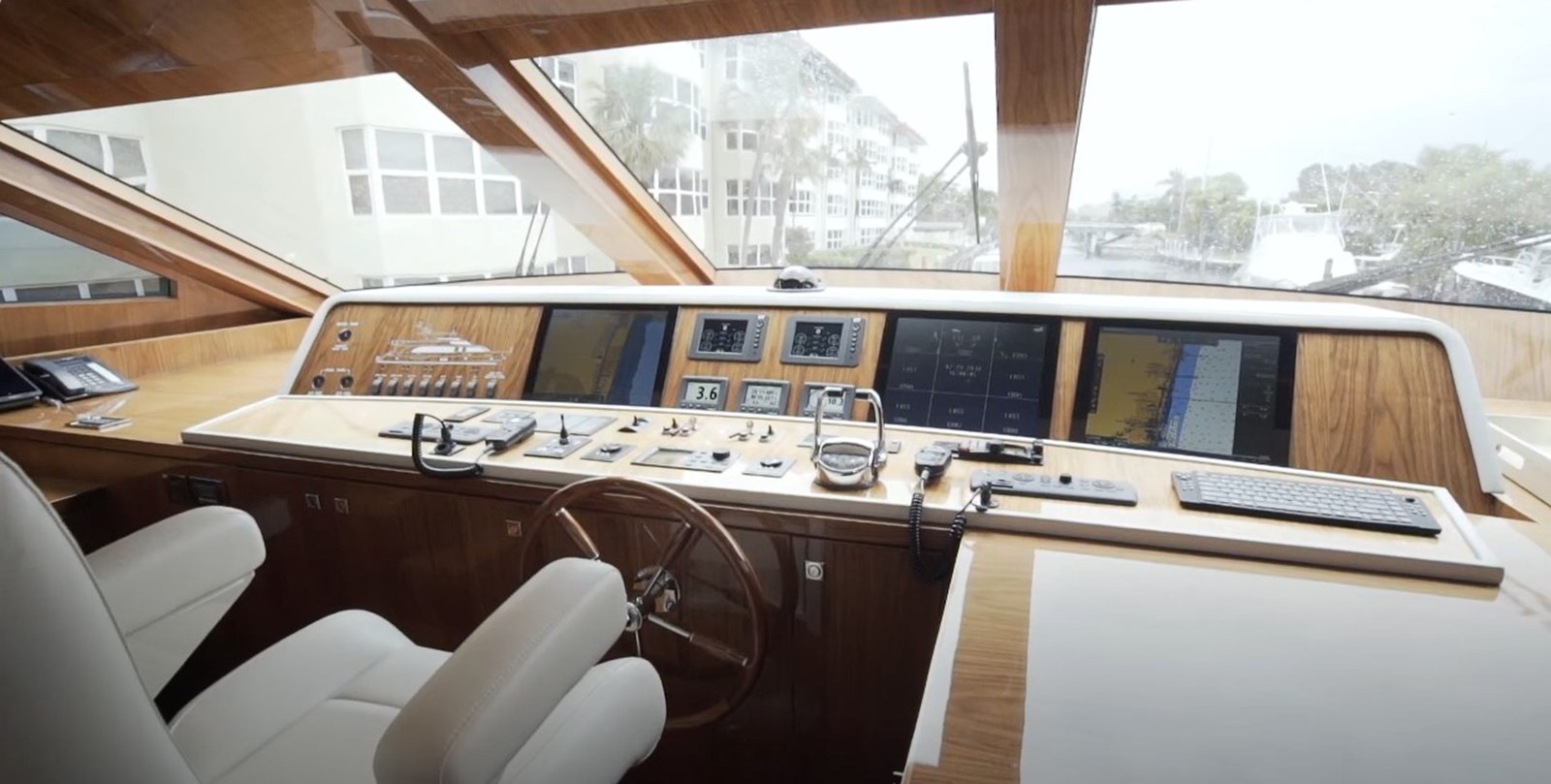 Hargrave Custom Yachts Motor Yacht LOLA T For Sale