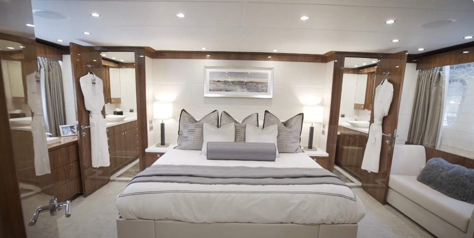 Hargrave Custom Yachts Motor Yacht LOLA T For Sale