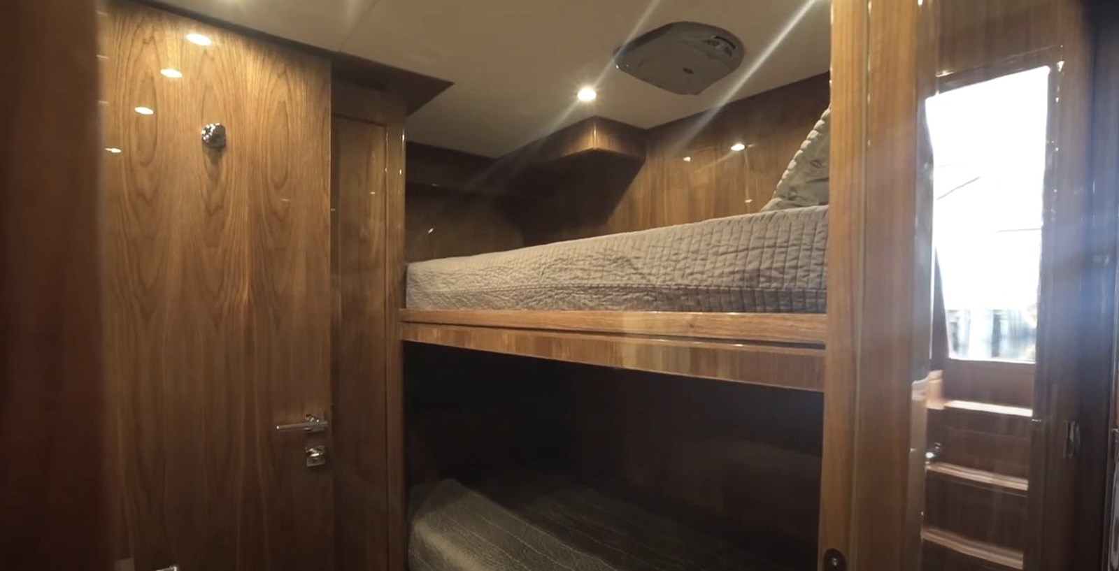 Hargrave Custom Yachts Motor Yacht LOLA T For Sale