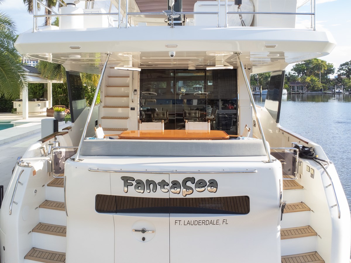 Sirena Motor Yacht FANTASEA For Sale