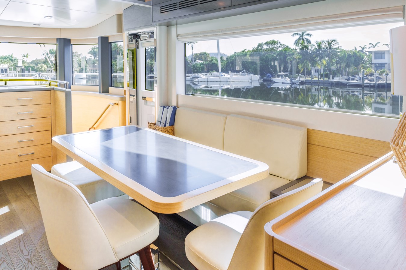Sirena Motor Yacht FANTASEA For Sale
