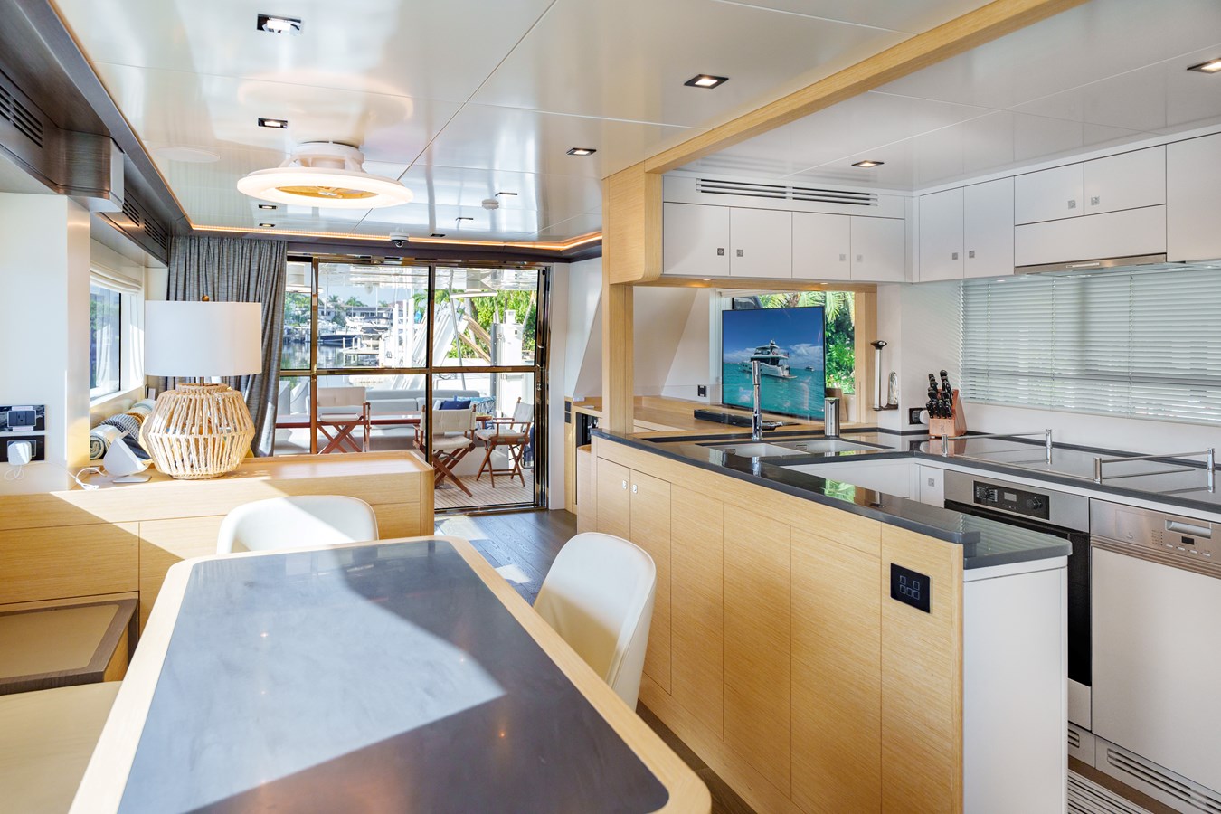 Sirena Motor Yacht FANTASEA For Sale