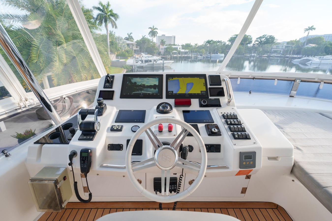 Sirena Motor Yacht FANTASEA For Sale