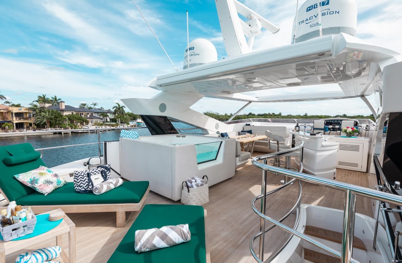Sunseeker Motor Yacht 95 ft 2018 Sunseeker 95 Yacht, Mirracle For Sale