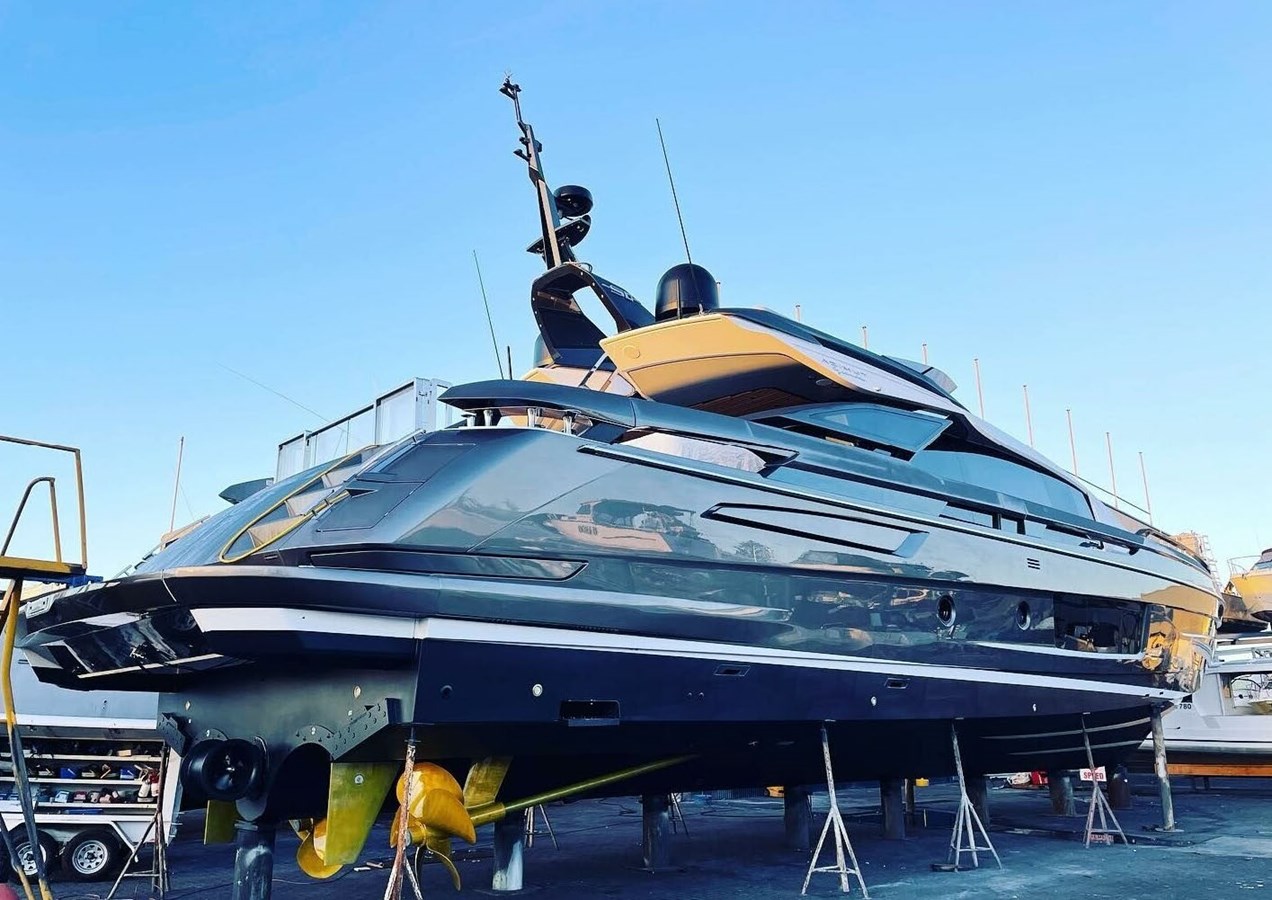 Azimut Yachts Motor Yacht Lance West For Sale