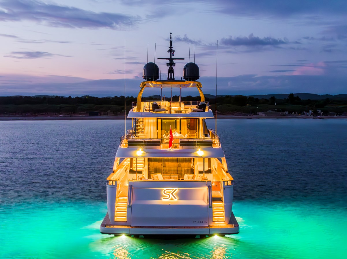 Custom Line Motor Yacht SK For Sale