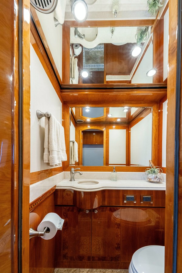 Hargrave Custom Yachts Motor Yacht BRANDI WINE For Sale