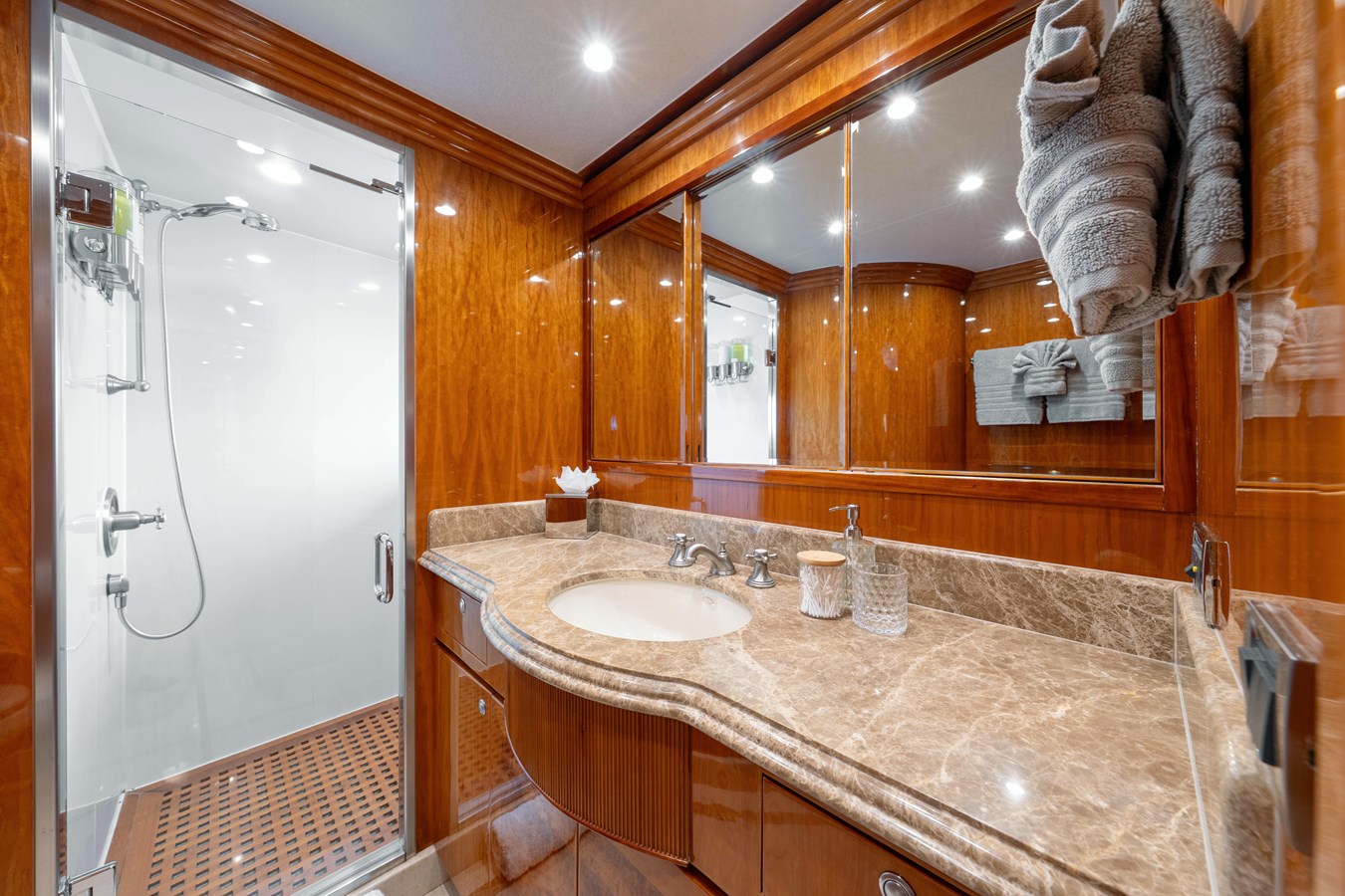 Hargrave Custom Yachts Motor Yacht BRANDI WINE For Sale