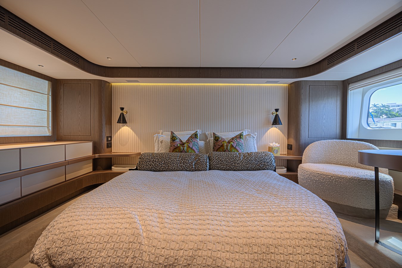 Azimut Yachts Motor Yacht XAX66M61L122 For Sale