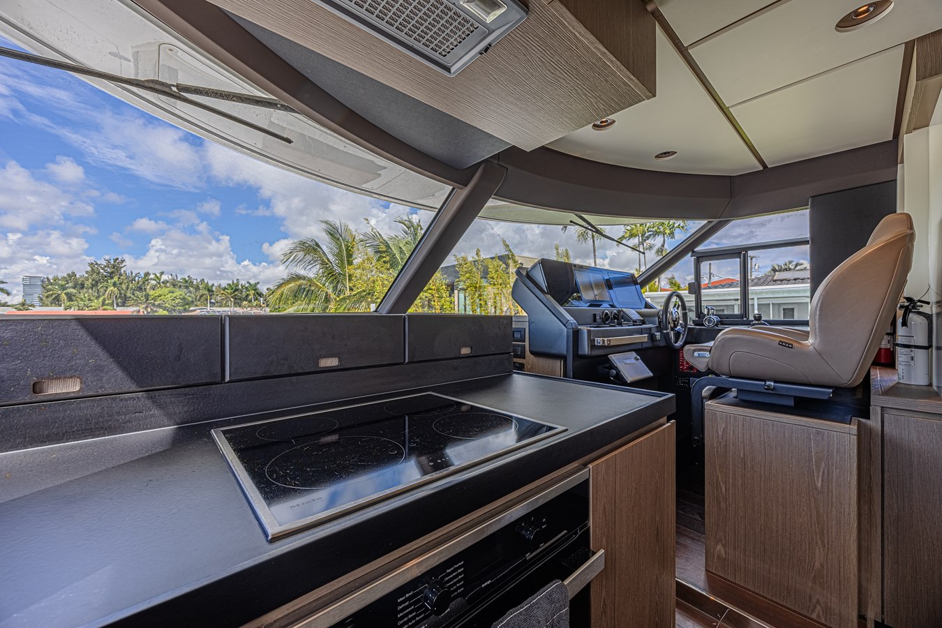 Azimut Yachts Motor Yacht XAX66M61L122 For Sale
