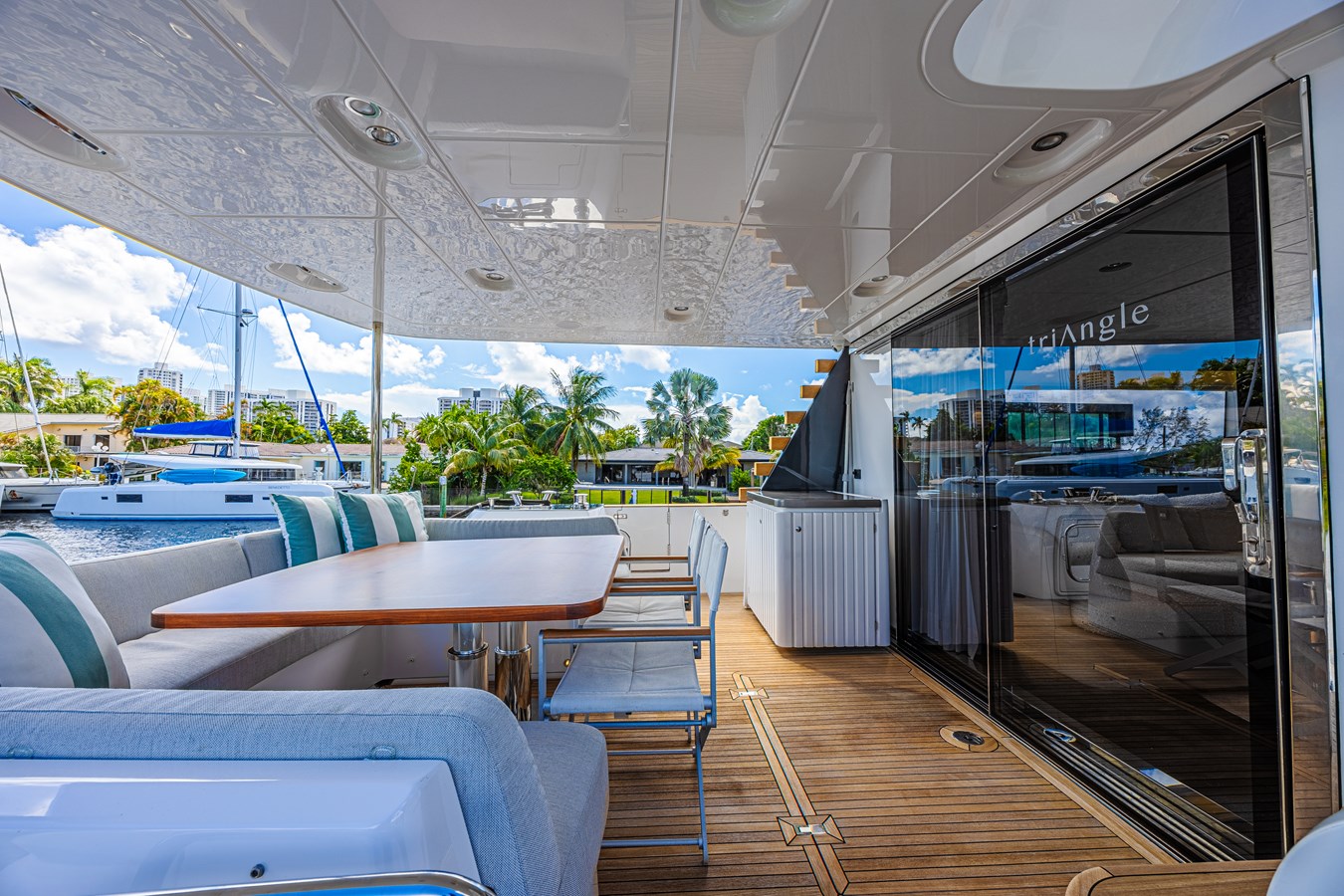 Azimut Yachts Motor Yacht XAX66M61L122 For Sale