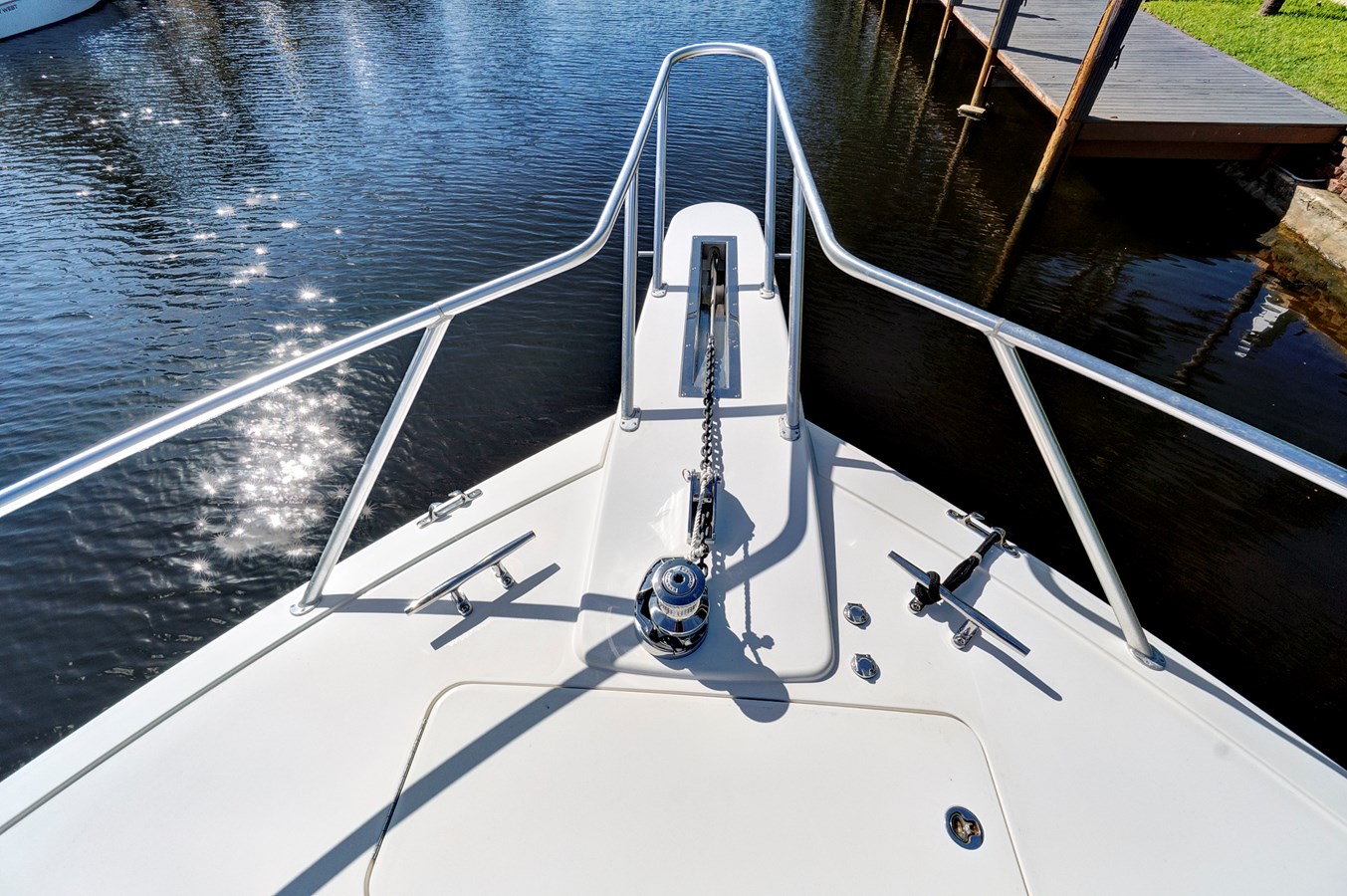 Viking Motor Yacht VKY74038A808 For Sale