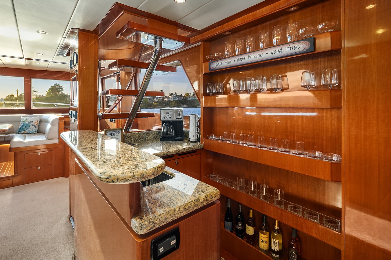 Hampton Yachts Motor Yacht LA BELLA VITA II For Sale