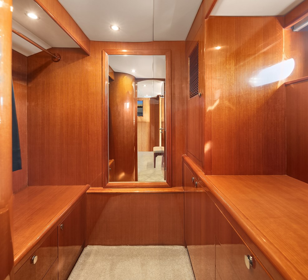 Hampton Yachts Motor Yacht LA BELLA VITA II For Sale