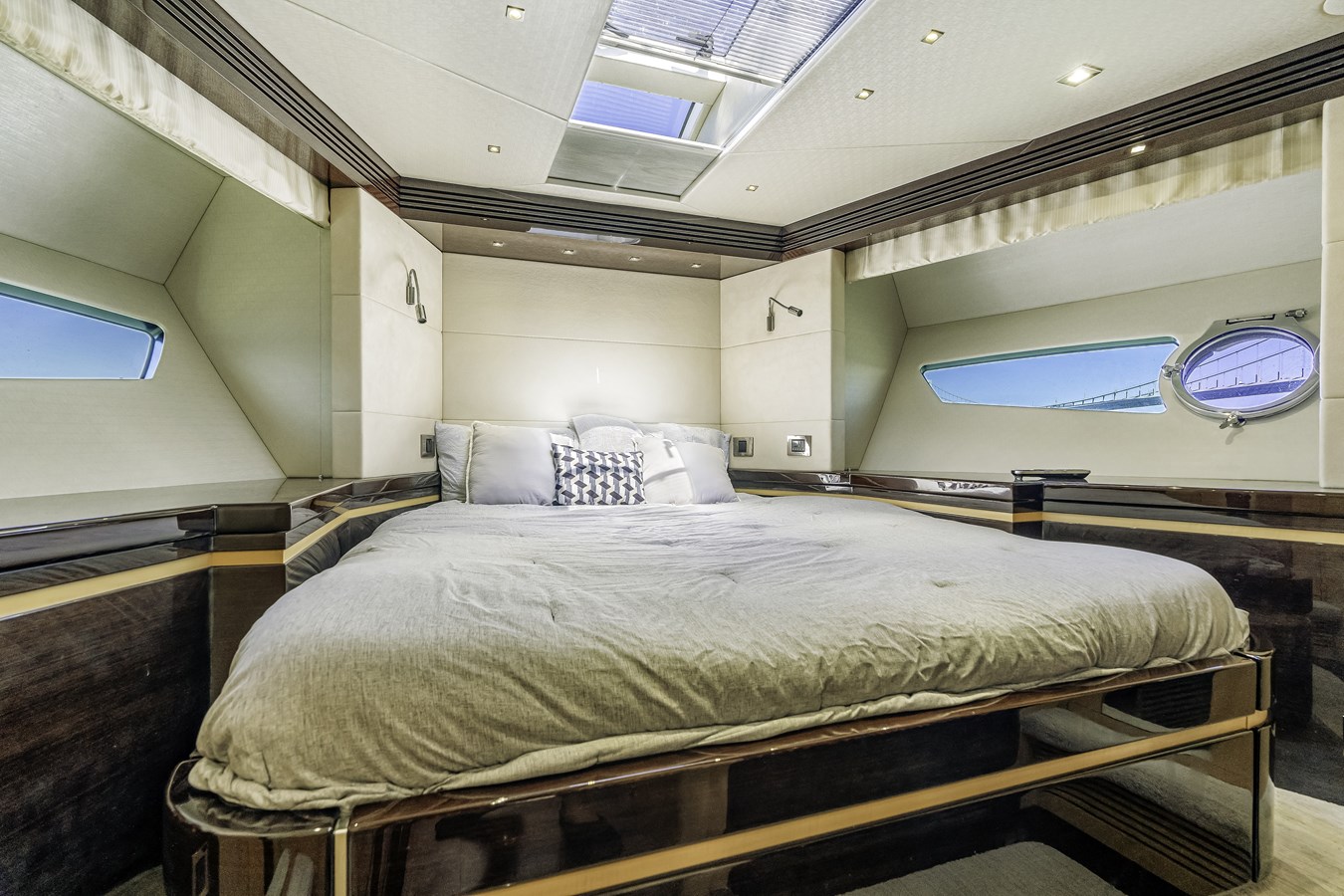 Sunseeker Cruising Yacht NO NAME For Sale