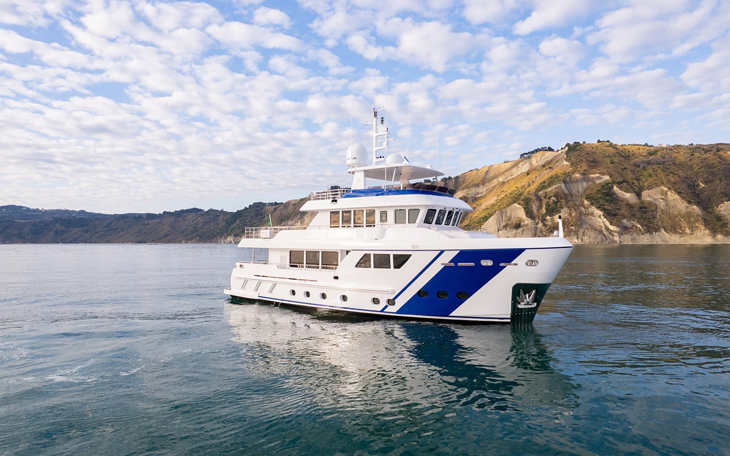 Cantiere Delle Marche Motor Yacht EMPIRE For Sale