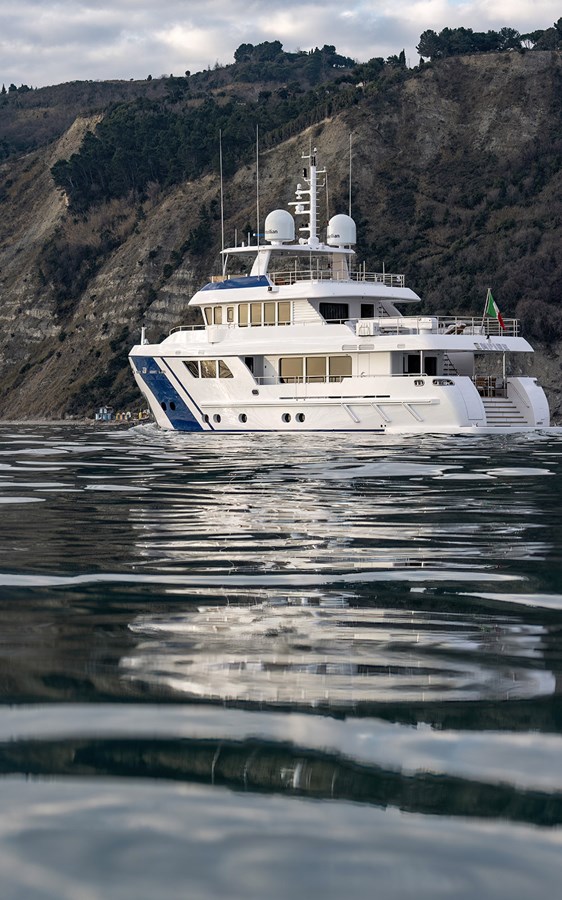 Cantiere Delle Marche Motor Yacht EMPIRE For Sale