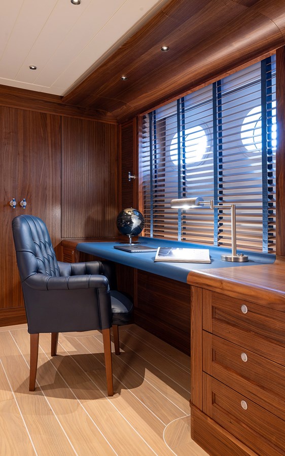 Cantiere Delle Marche Motor Yacht EMPIRE For Sale