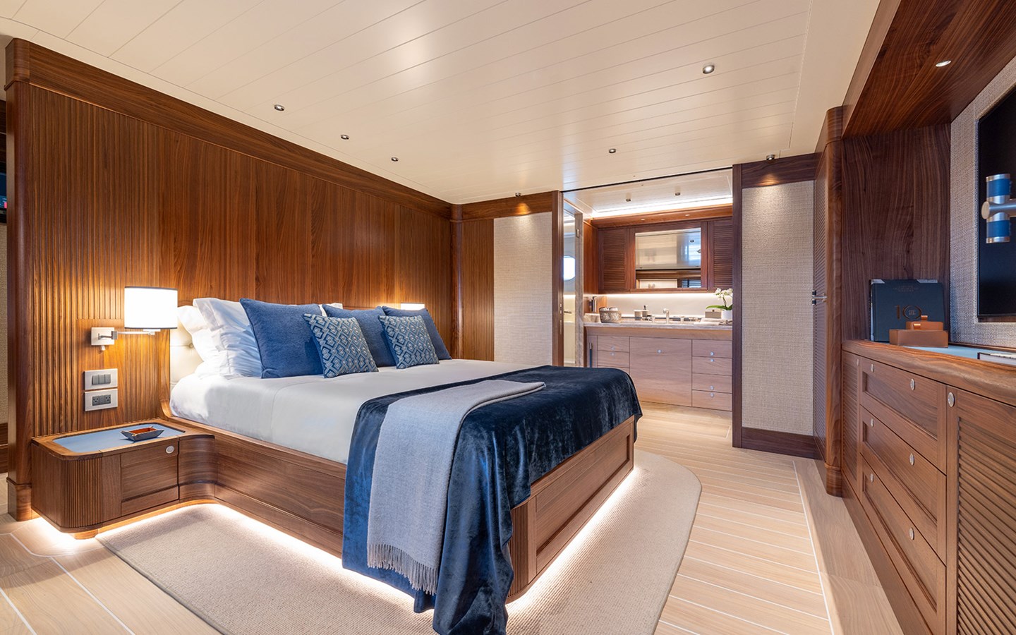 Cantiere Delle Marche Motor Yacht EMPIRE For Sale