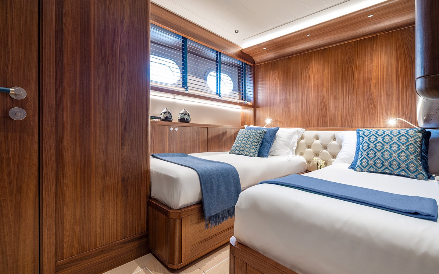 Cantiere Delle Marche Motor Yacht EMPIRE For Sale
