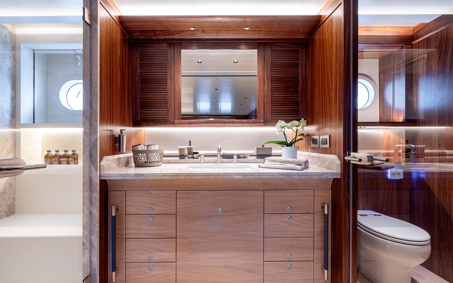 Cantiere Delle Marche Motor Yacht EMPIRE For Sale