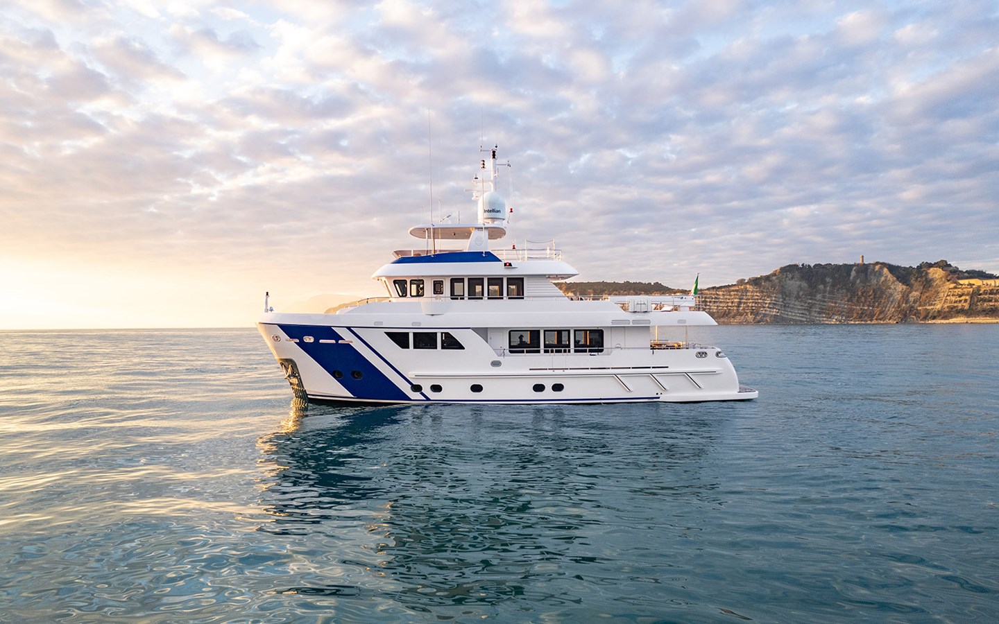 Cantiere Delle Marche Motor Yacht EMPIRE For Sale