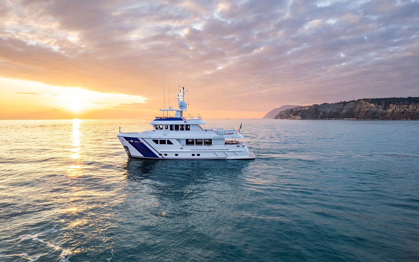 Cantiere Delle Marche Motor Yacht EMPIRE For Sale