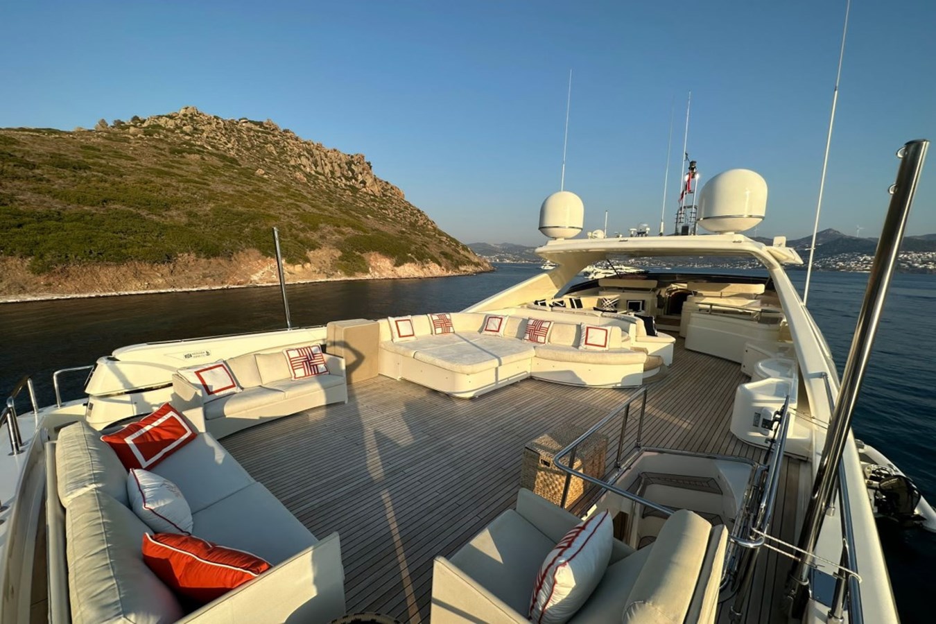 Custom Line Motor Yacht MISS ADO For Sale