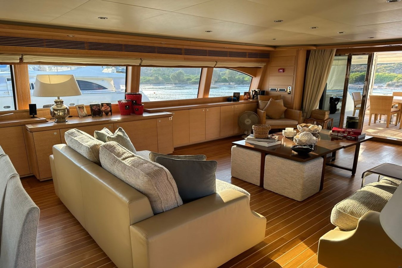 Custom Line Motor Yacht MISS ADO For Sale