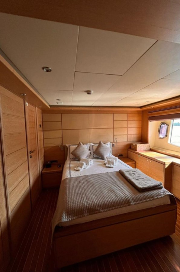 Custom Line Motor Yacht MISS ADO For Sale