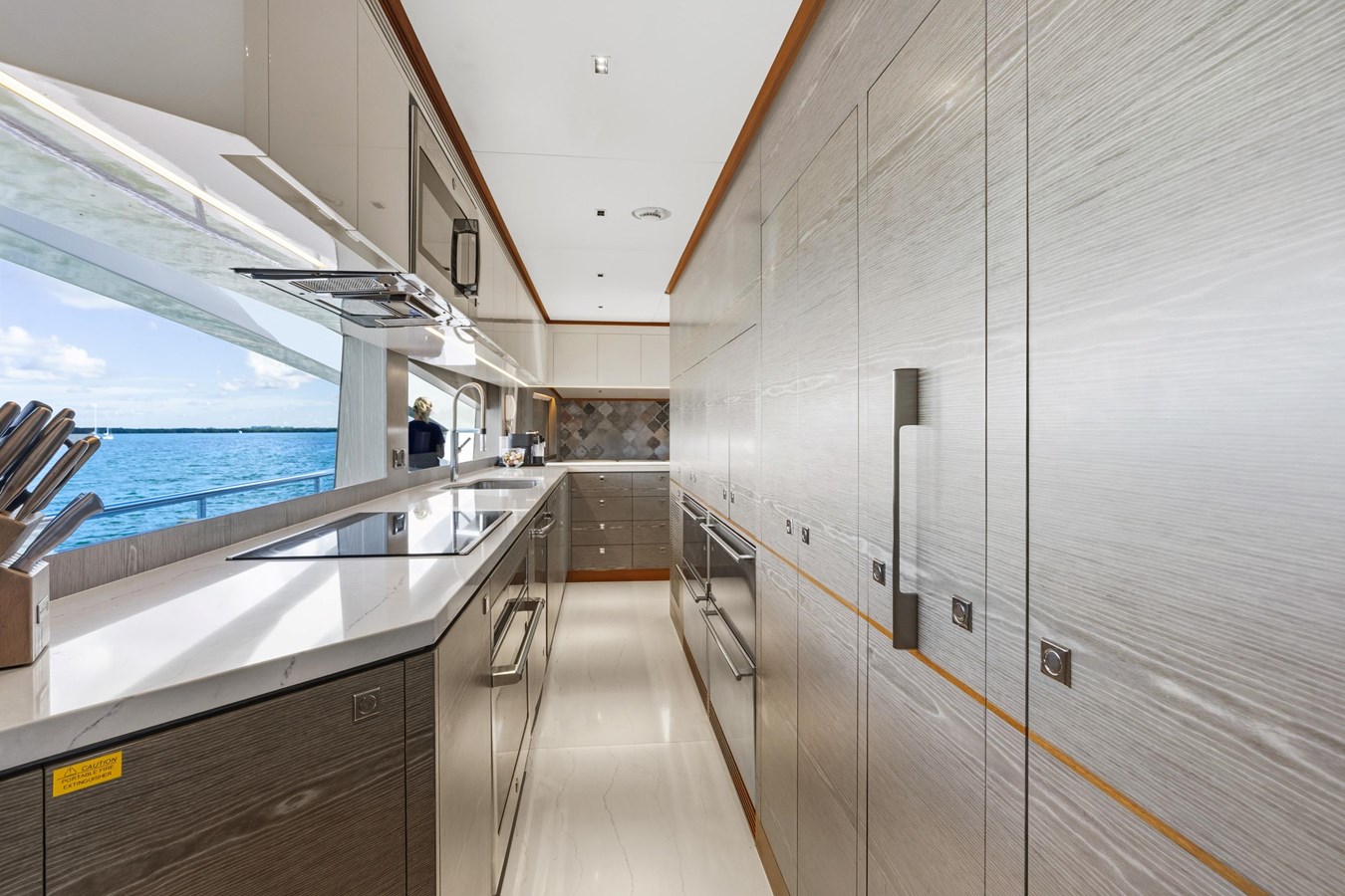 Horizon Yachts Motor Yacht WILD DUCK For Sale
