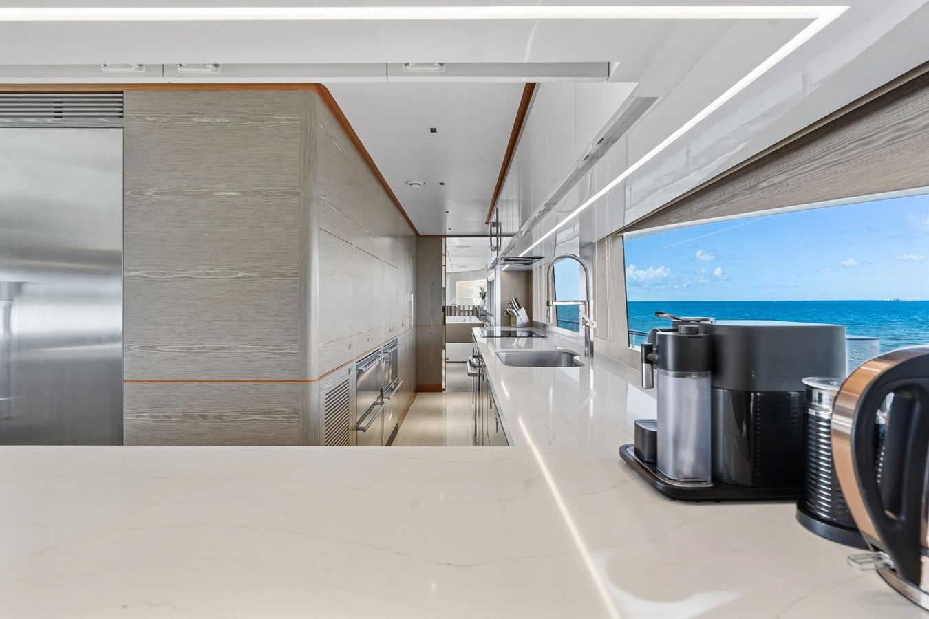 Horizon Yachts Motor Yacht WILD DUCK For Sale