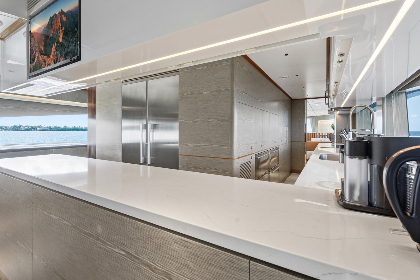 Horizon Yachts Motor Yacht WILD DUCK For Sale