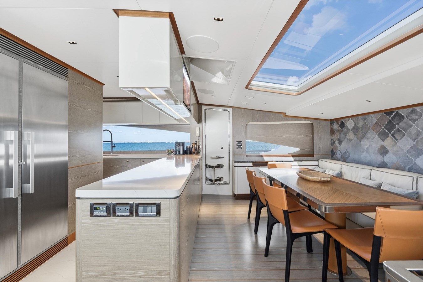 Horizon Yachts Motor Yacht WILD DUCK For Sale