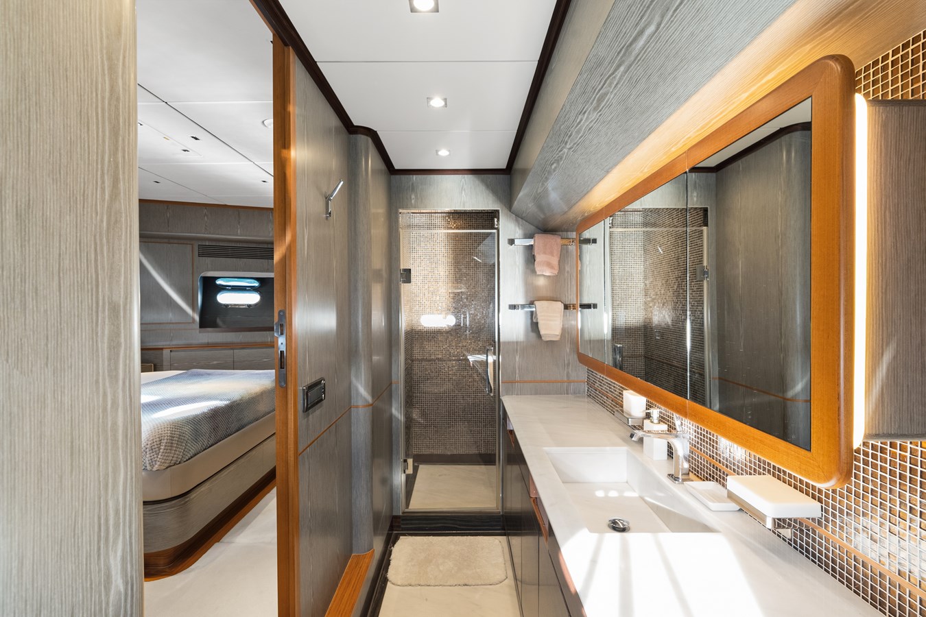 Horizon Yachts Motor Yacht WILD DUCK For Sale