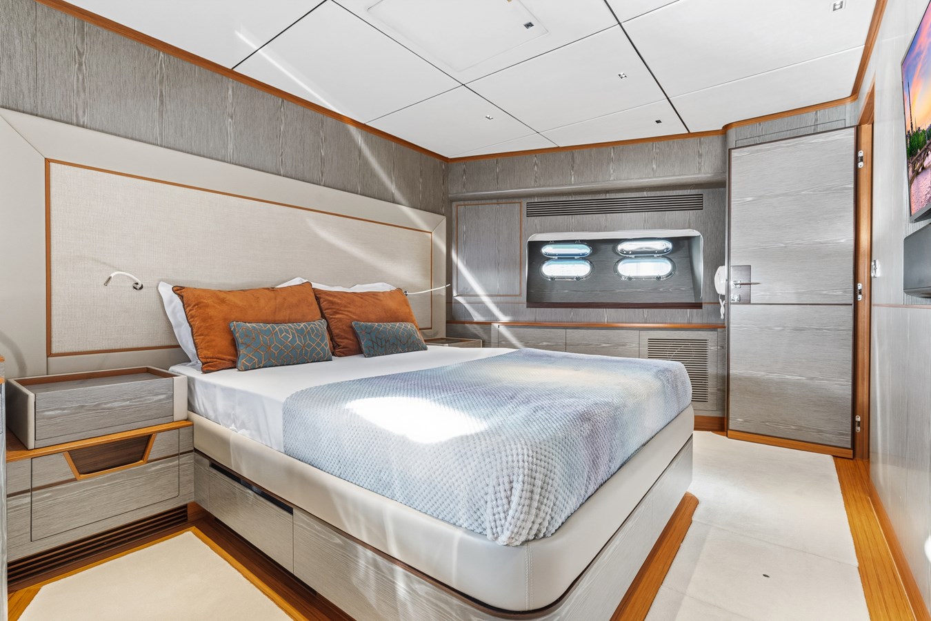 Horizon Yachts Motor Yacht WILD DUCK For Sale