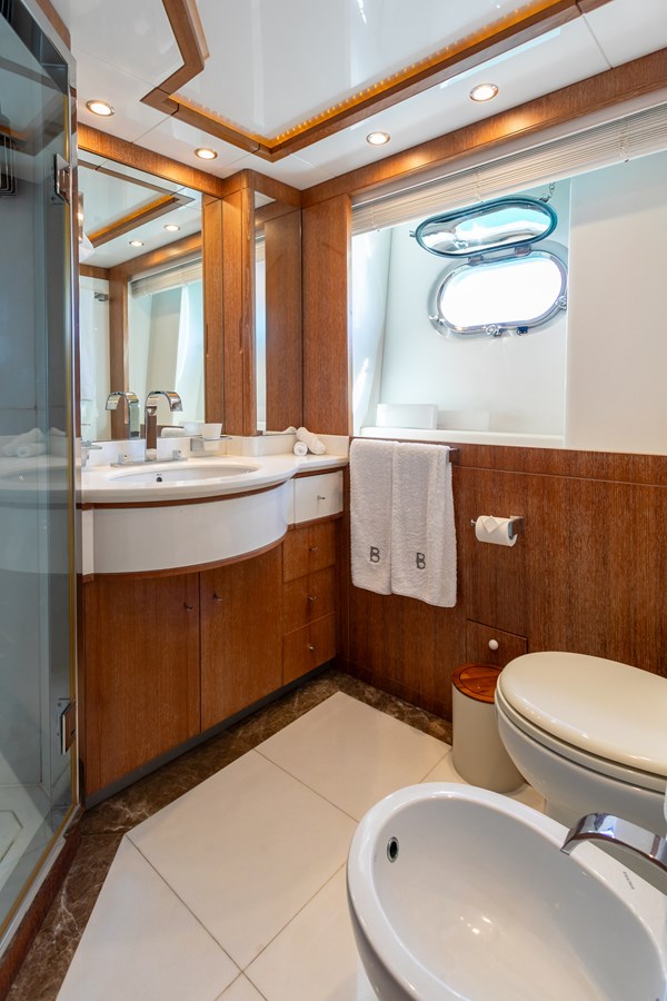 Astilleros Astondoa Motor Yacht B TWO For Sale