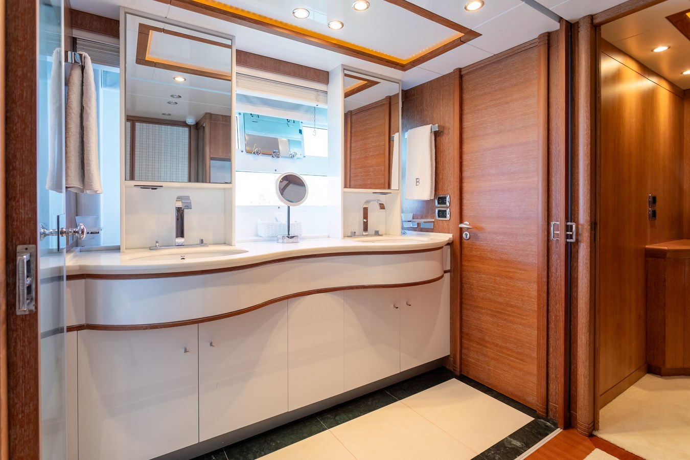 Astilleros Astondoa Motor Yacht B TWO For Sale