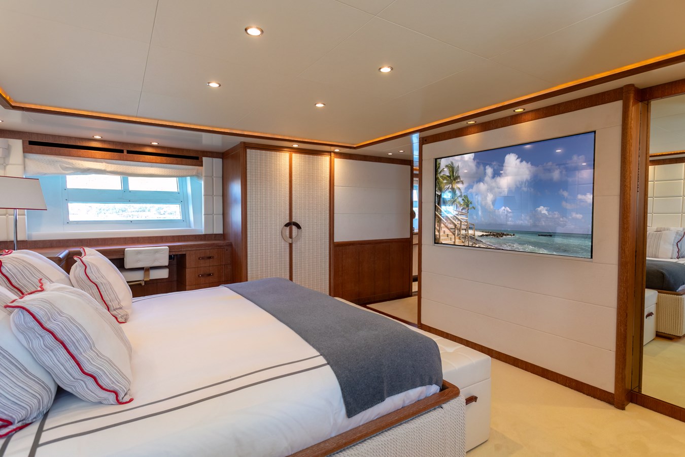 Astilleros Astondoa Motor Yacht B TWO For Sale