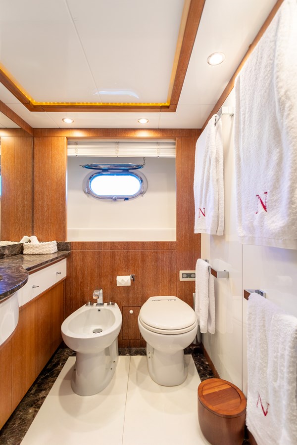 Astilleros Astondoa Motor Yacht B TWO For Sale