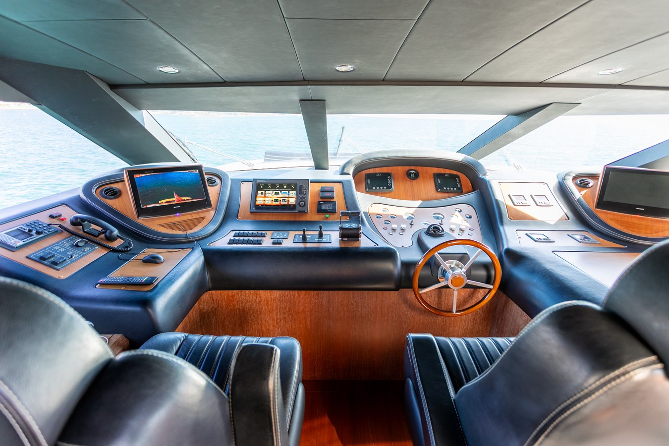 Astilleros Astondoa Motor Yacht B TWO For Sale