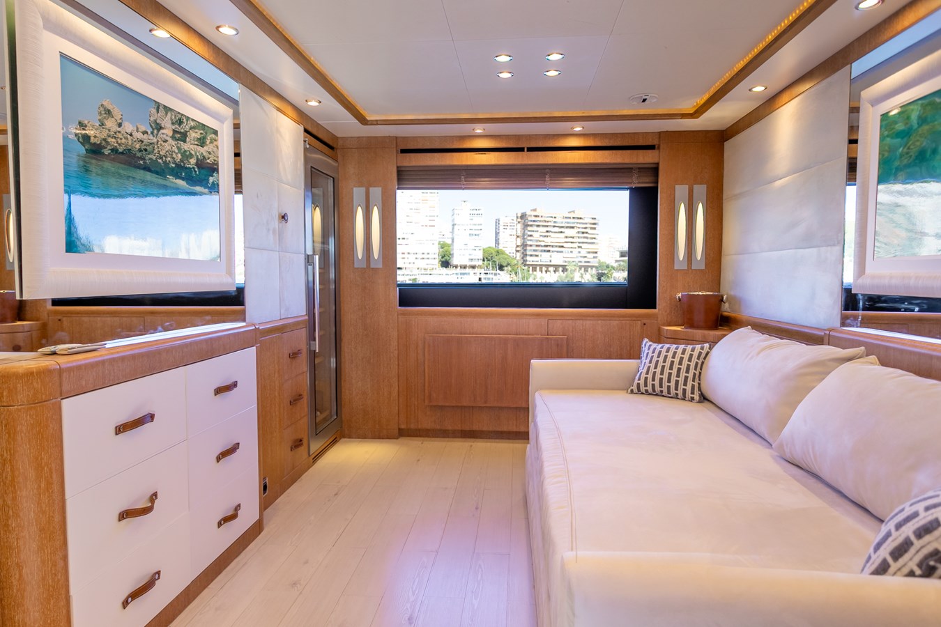 Astilleros Astondoa Motor Yacht B TWO For Sale
