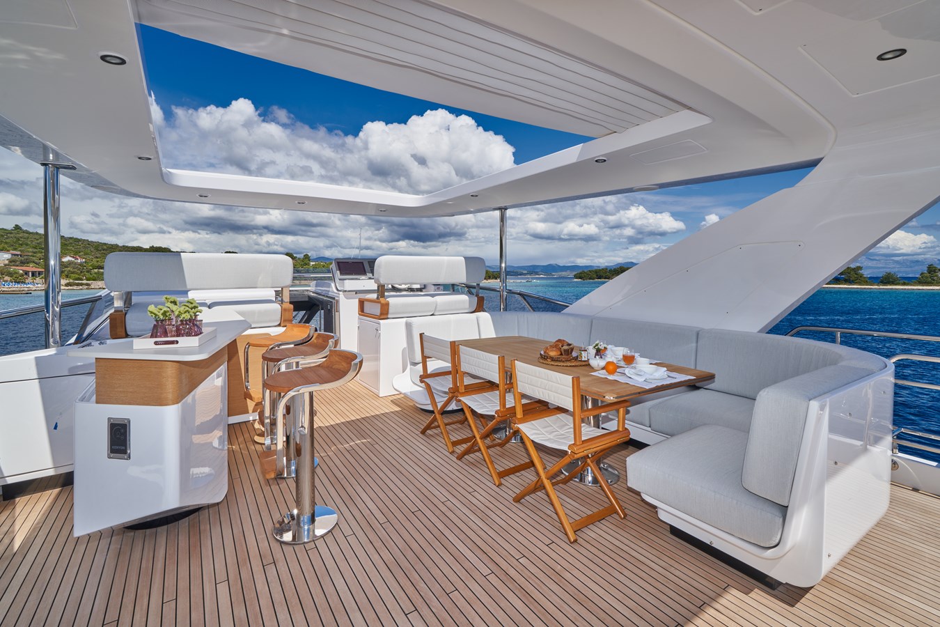 Azimut Yachts Motor Yacht ALUMINIA TOO For Sale