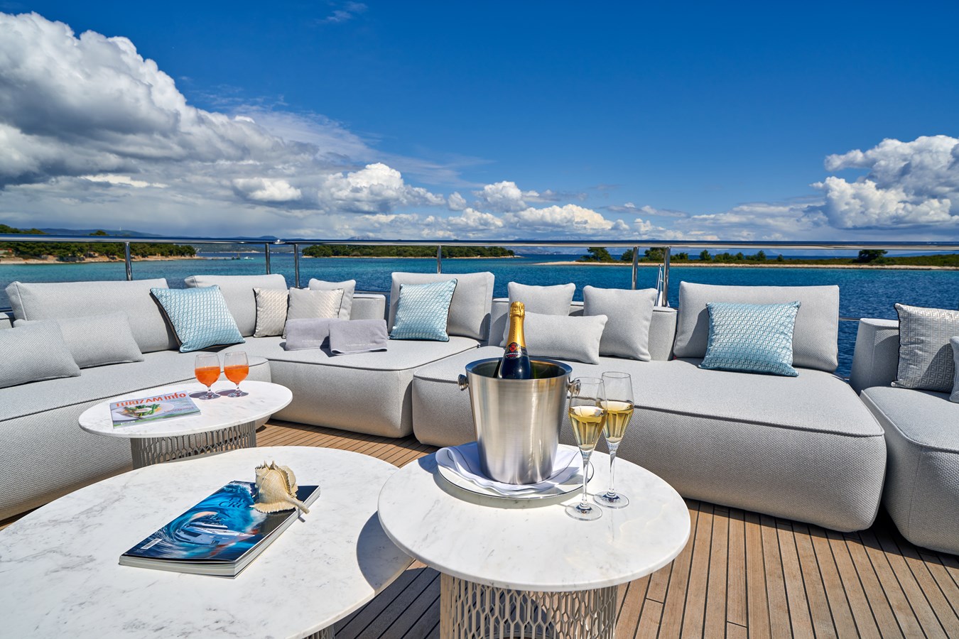 Azimut Yachts Motor Yacht ALUMINIA TOO For Sale