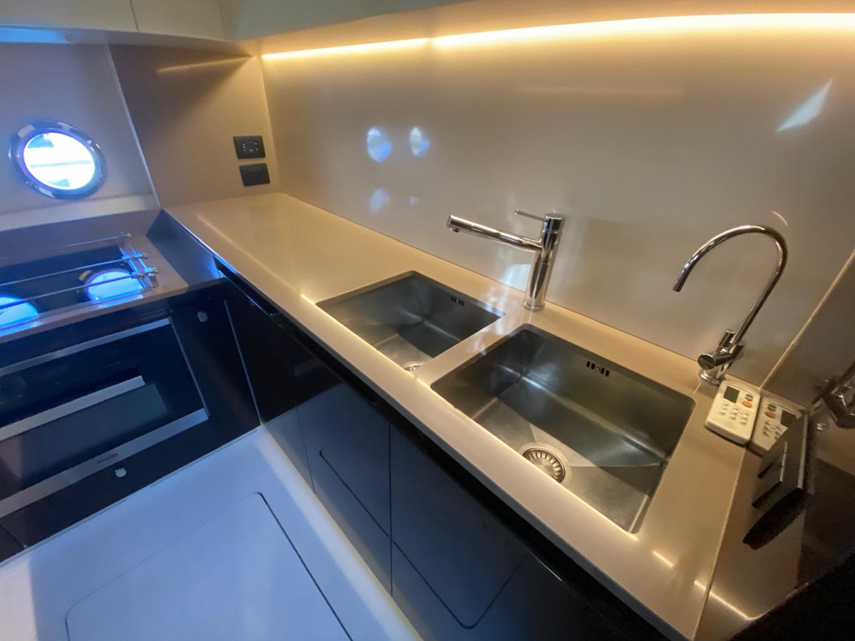 Azimut Yachts Motor Yacht 10009846 For Sale