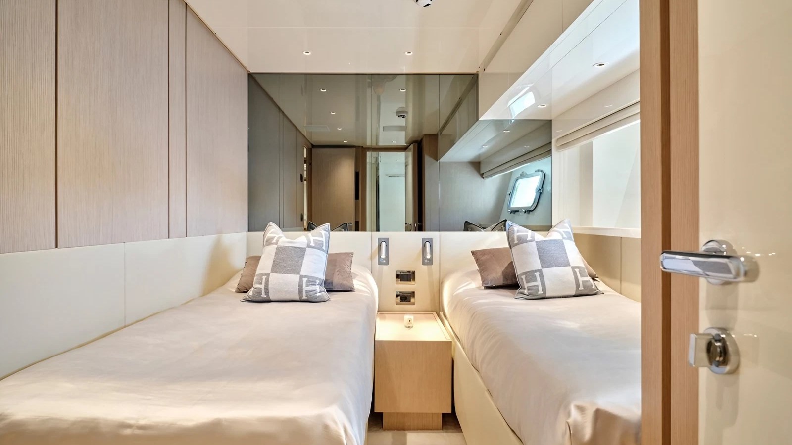 Sanlorenzo Yachts Motor Yacht SAHASA For Sale
