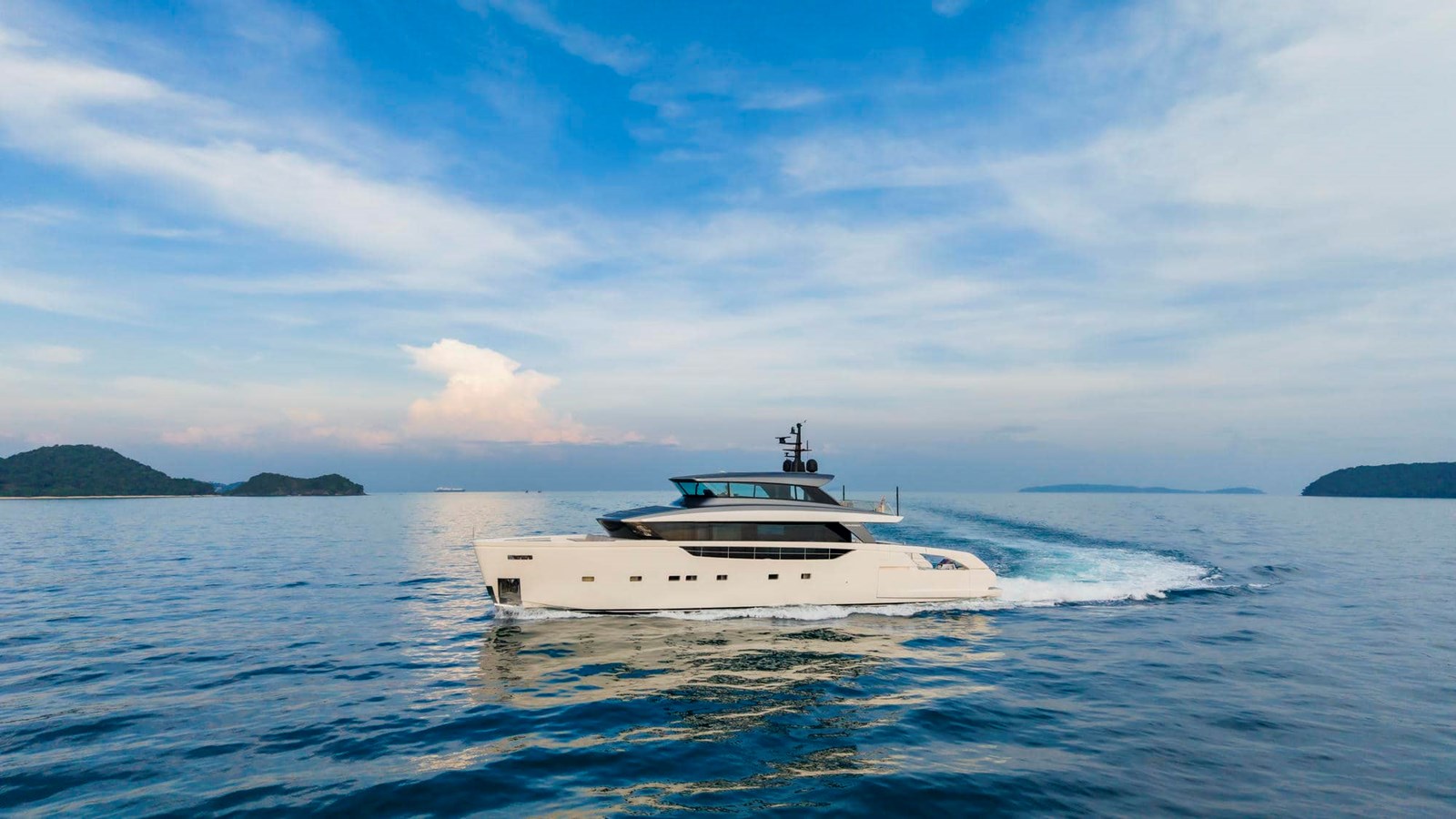 Sanlorenzo Yachts Motor Yacht Sanlorenzo SX100 For Sale