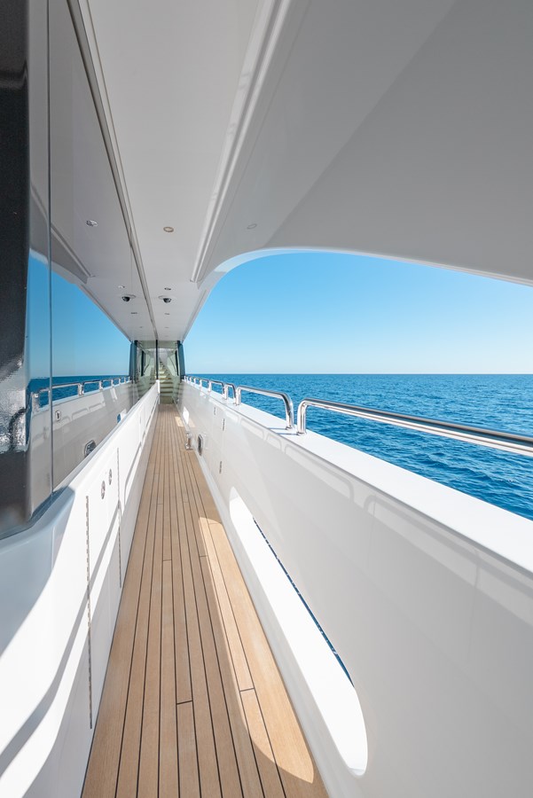 Westport Motor Yacht SERENITY For Sale
